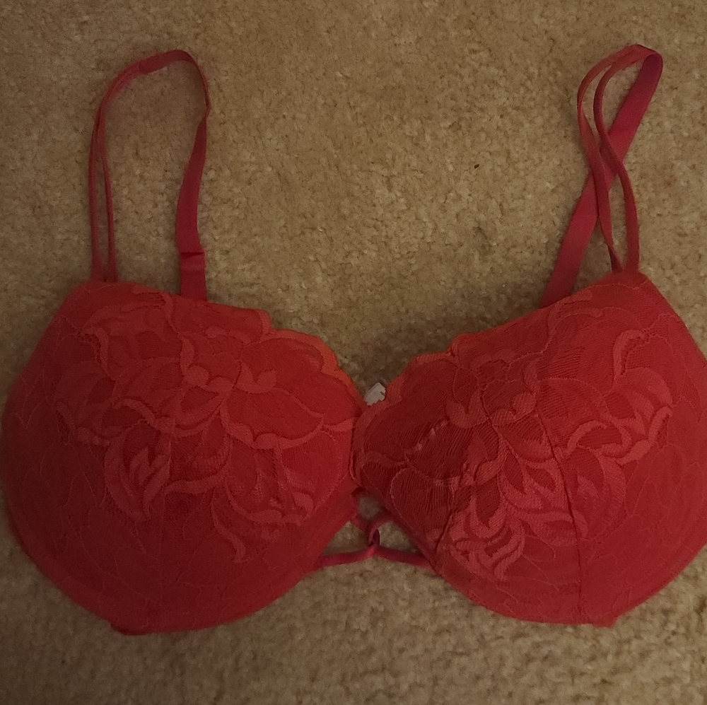 Victoria's Secret Red Lace Bra with Underwire Support